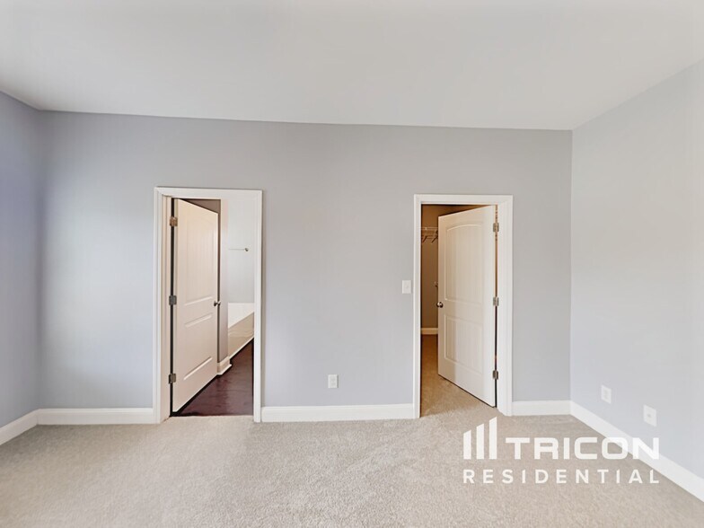 Building Photo - 249 White Creek Dr