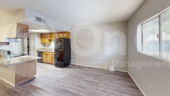 Building Photo - 3002 E Waltann Ln