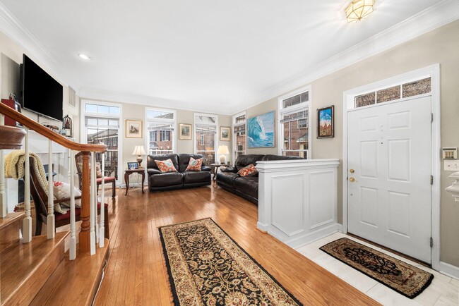 Building Photo - 4620 Knight Pl