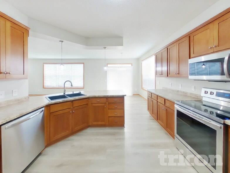 Building Photo - 2248 Longhorn Ln