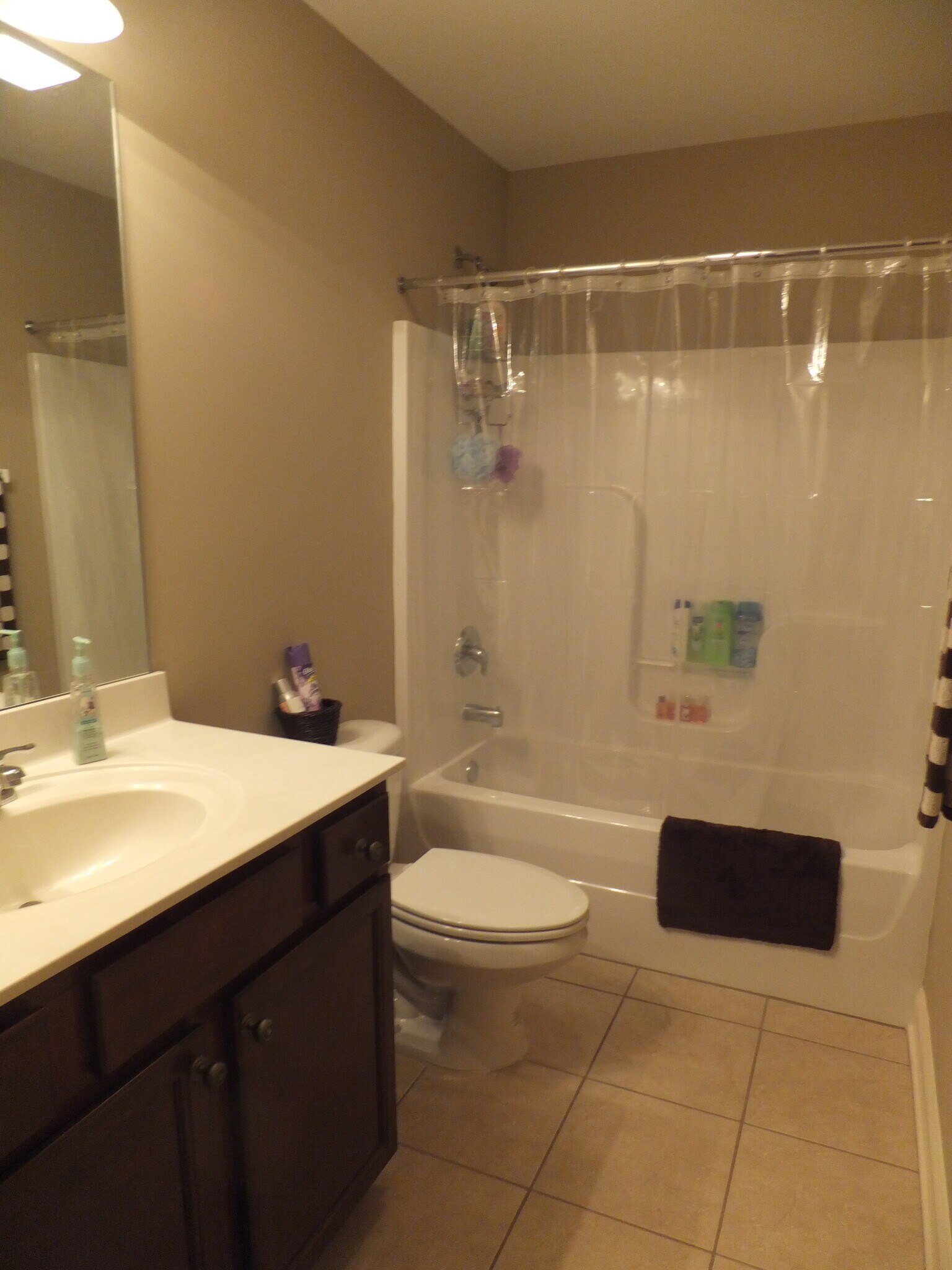 Building Photo - 419 Waterbrook Dr