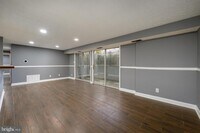 Building Photo - 108 Kenwood Dr