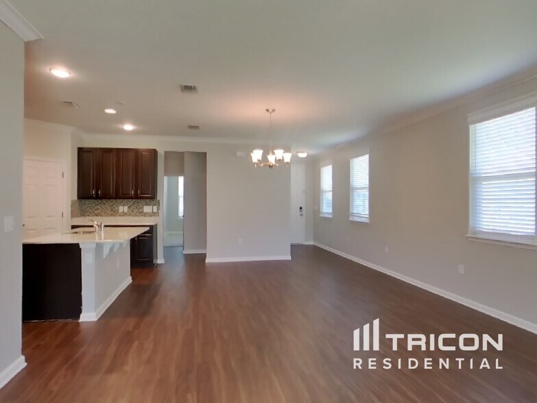 Building Photo - 11794 Parker Lakes Drive