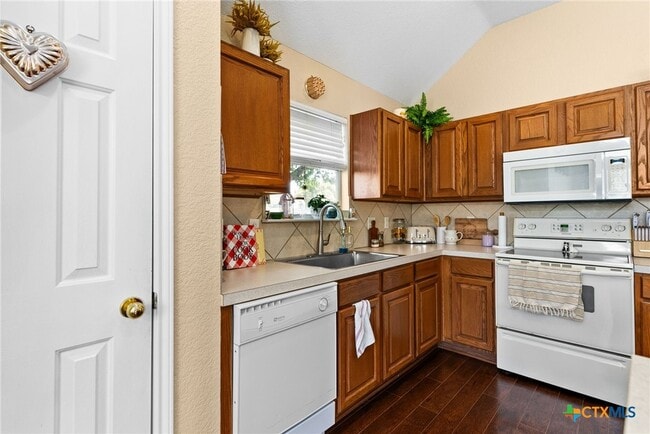 Building Photo - 804 Woodhollow Dr