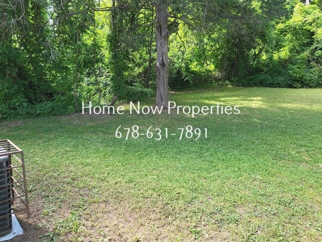 Building Photo - 3BR/2BA Home | Huge Private Lot + Deck | F...