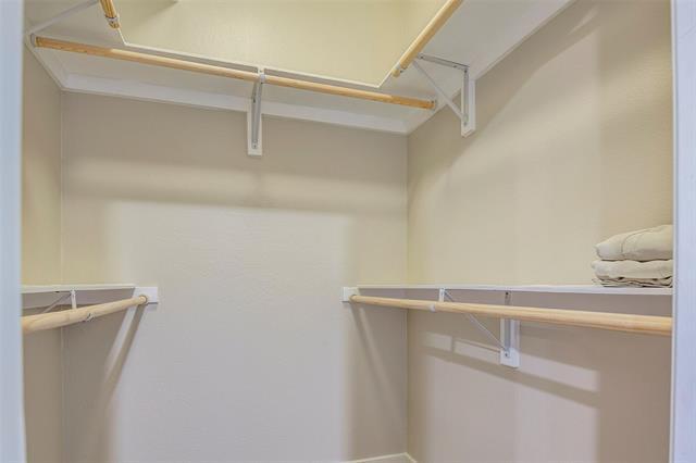 Building Photo - 5859 Frankford Rd