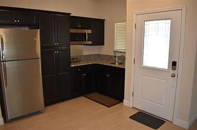 Building Photo - 2430 Quesada Dr