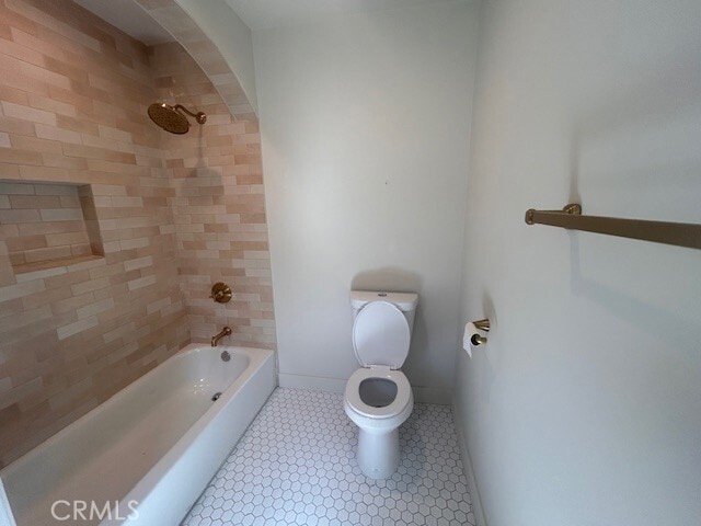 Building Photo - 5200 S St Andrews Pl