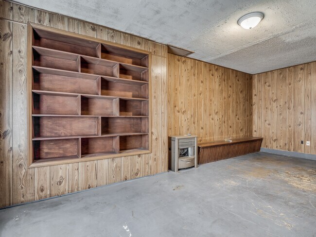 Building Photo - 1133 SE 23rd St