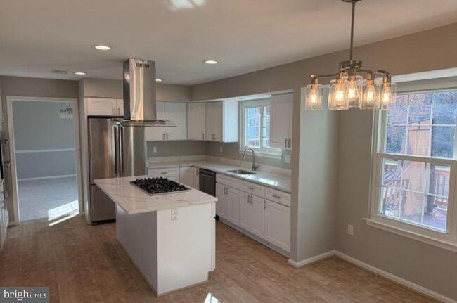 Building Photo - 6111 Richmanor Terrace