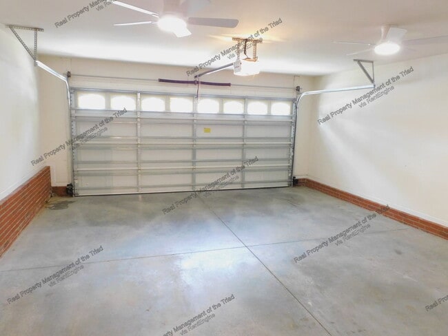 Building Photo - 5012 Philly Ln