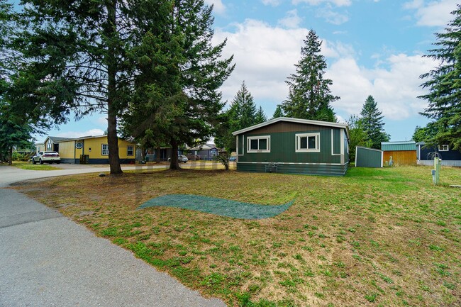 Building Photo - 3-Bedroom, 2-Bath Corner Lot Home in Hayde...