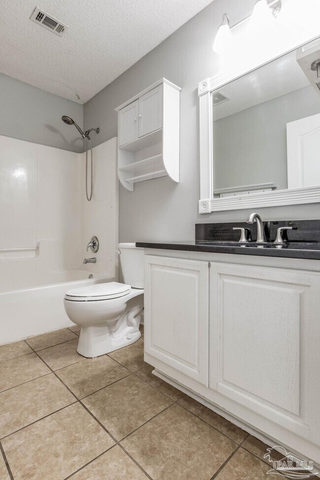 Building Photo - 1068 Joaquin Rd