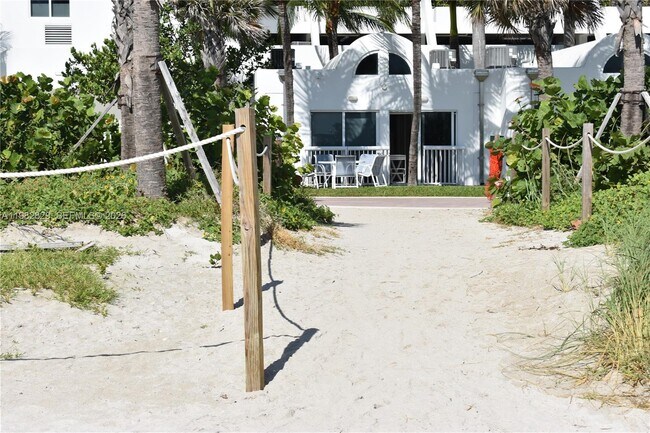 Building Photo - 6365 Collins Ave