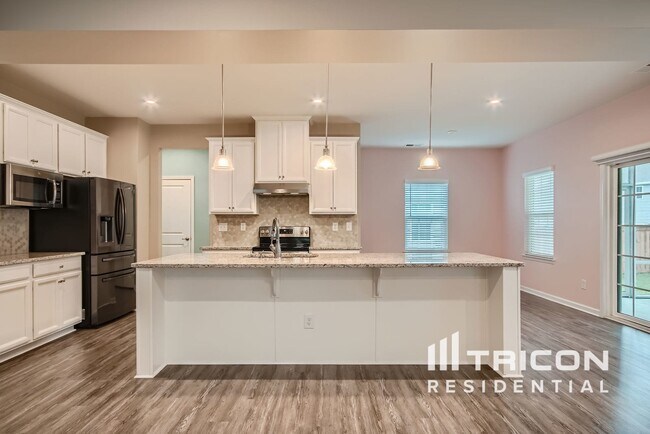 Building Photo - 1302 Harkey Creek Dr