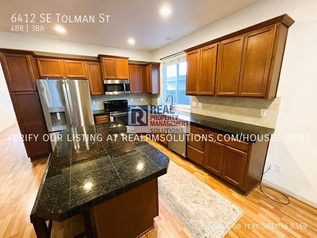 Building Photo - 6412 SE Tolman St