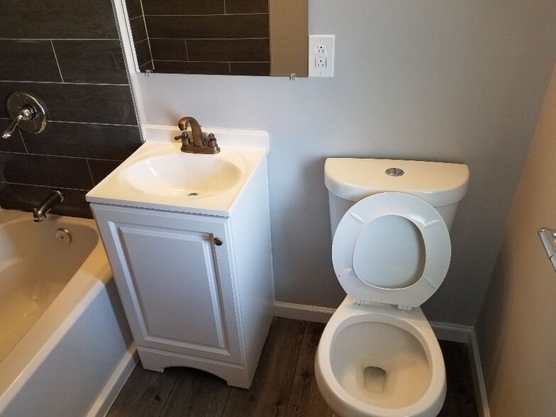 bathroom - 3063 Phelan Way