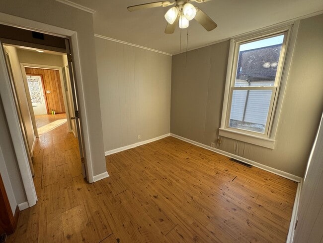 Building Photo - 1006 N 12th St