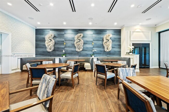 Building Photo - 13633 Deering Bay Dr