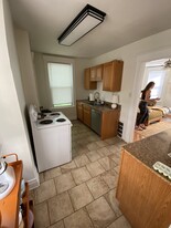 Building Photo - 3108 Markbreit Ave