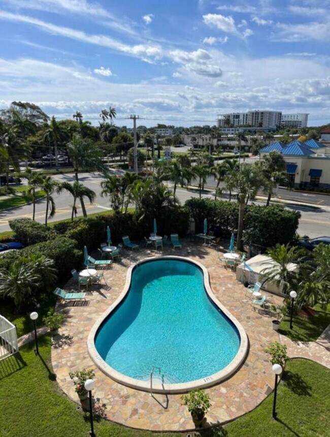 Community Pool - 1131 SE 4th St