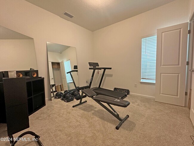Building Photo - 213 Bermudez Wy