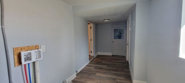 Building Photo - 408 Rudd Ave