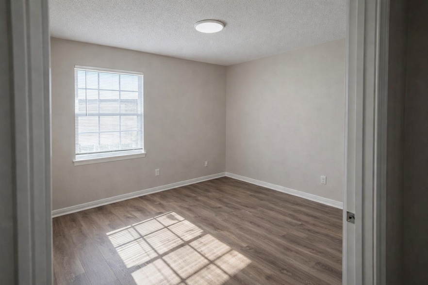 Interior Photo - PROMOTION- Heritage Oaks @ Navco