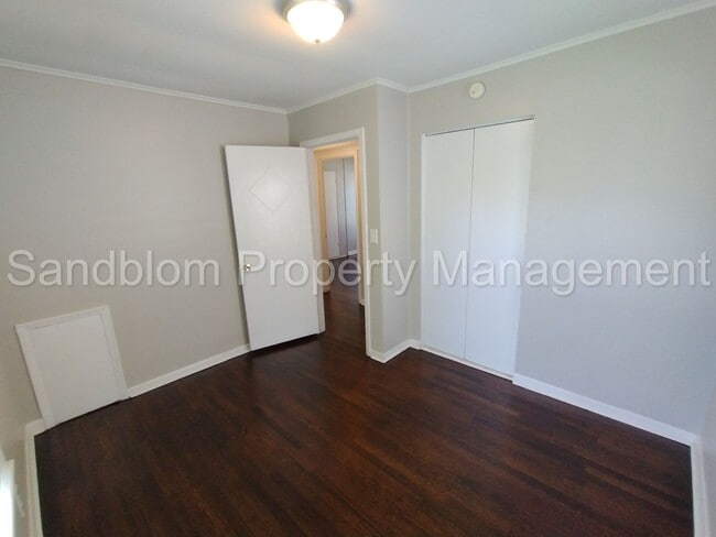 Building Photo - For Lease | Tulsa | Available Now!