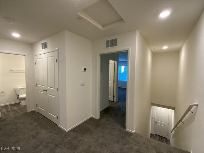 Building Photo - 4989 Fern Mesa Ave