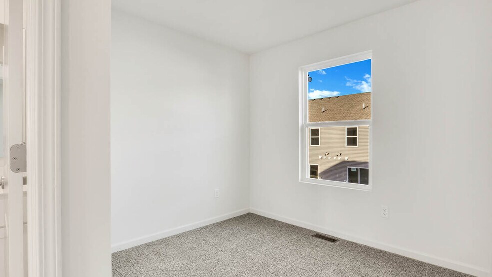 Bedroom 3 View - 6550 Linden Trl
