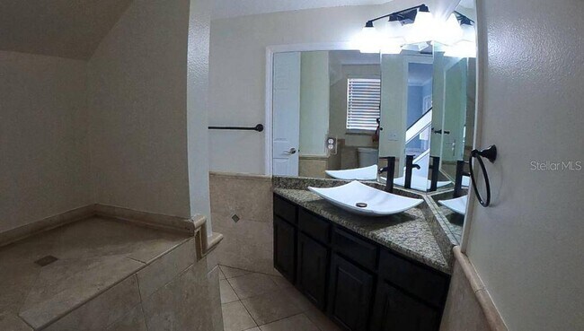 Building Photo - 14321 Mandolin Dr