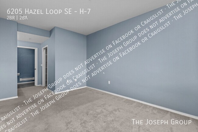 Building Photo - 6205 Hazel Loop SE