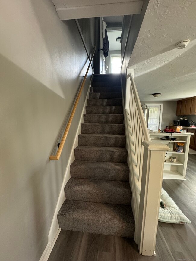 Building Photo - 54 Litchfield Ave