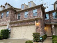 Building Photo - 2565 Jackson Dr
