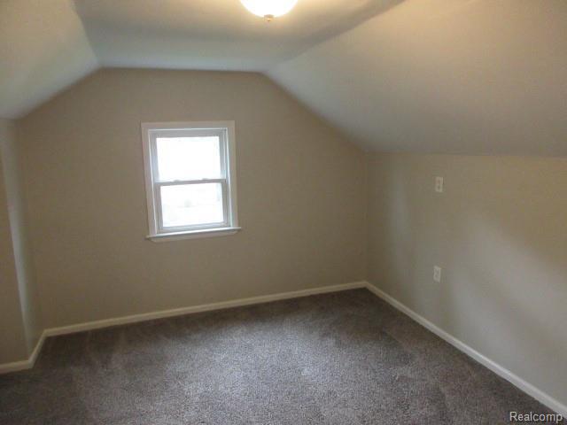 Building Photo - 20284 Melrose St