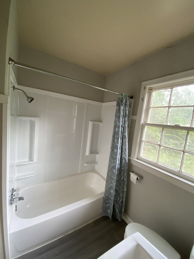 Bathroom - 1028 Combs St