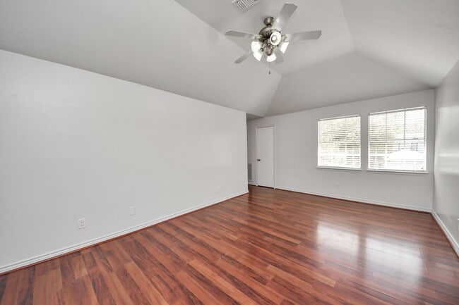 Building Photo - 8026 Big Oak Trail Dr