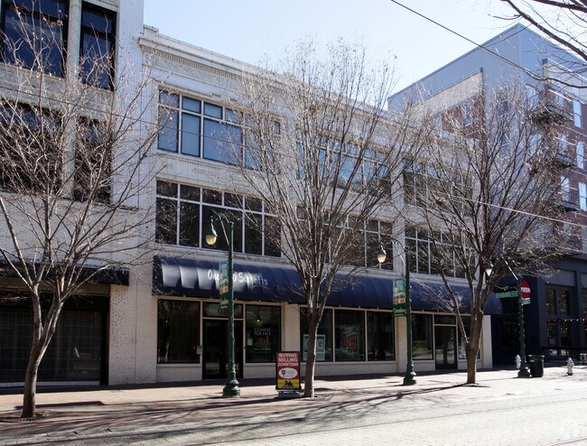 Building Photo - One One O'Six Lofts
