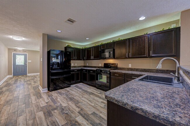 Building Photo - 16011 Heights Harvest Ln