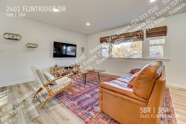 Building Photo - 2401 Flintridge Dr