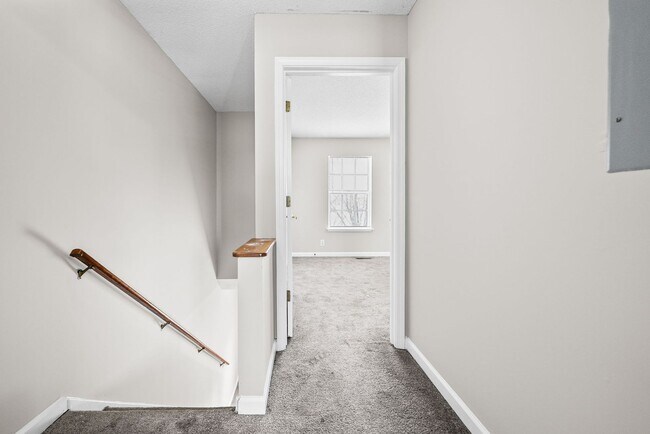 Building Photo - 280 Timber Ct Dr