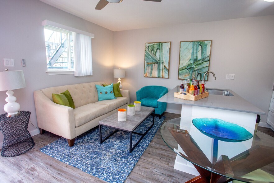 Primary Photo - Sunset Palms