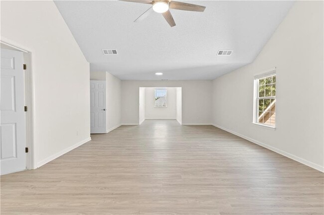 Building Photo - 1893 Tulip Petal Rd