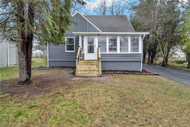 Primary Photo - 12931 Fruitside Rd