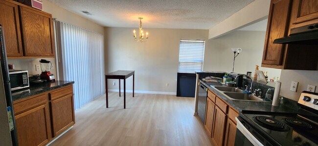 Building Photo - 1113 Waverly Pl Dr