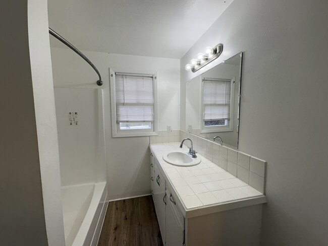 Building Photo - 16093 SW Roy Rogers Rd