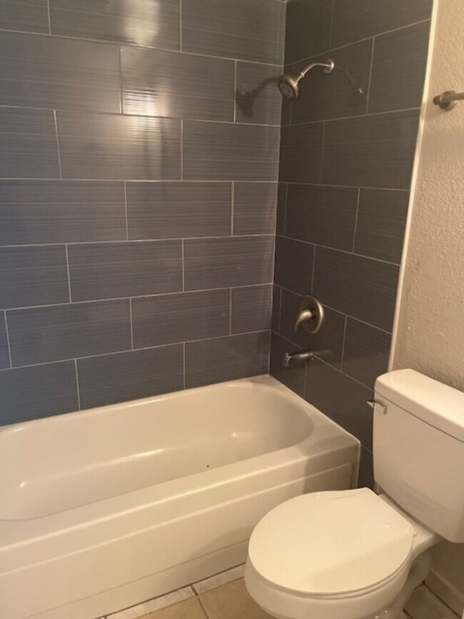 Building Photo - 4344 N Vornsand Dr