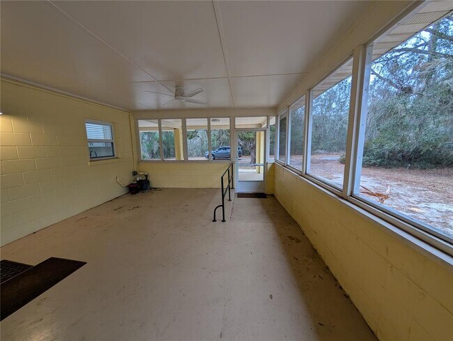 Building Photo - 8481 S Great Oaks Dr