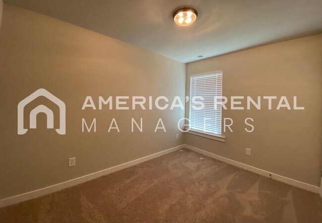 Building Photo - Home for Rent in Jemison, AL... View with ...